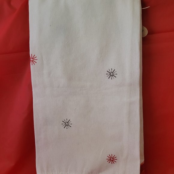 2 Santa Christmas Holiday Towels (310) - Picture 6 of 10
